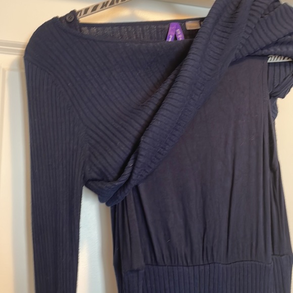 Boutique (Seraphine) Maternity/nursing sweater dress size 6. - Picture 4 of 4